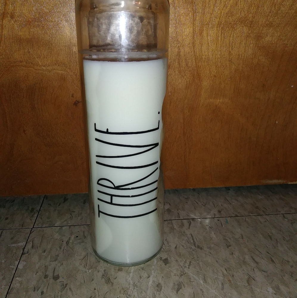 Rae Dunn candle